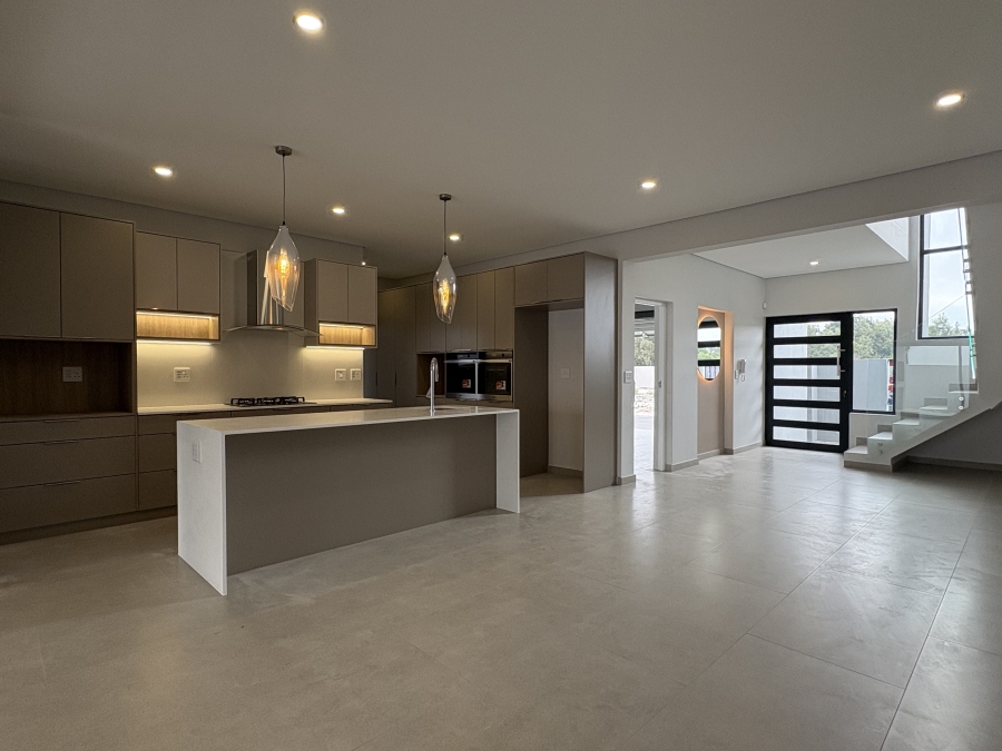 4 Bedroom Property for Sale in Sandown Western Cape